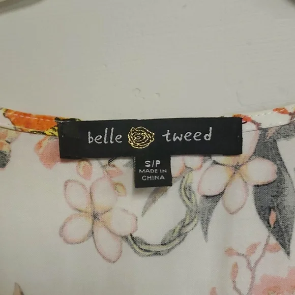 White floral blouse - Picture 3 of 4